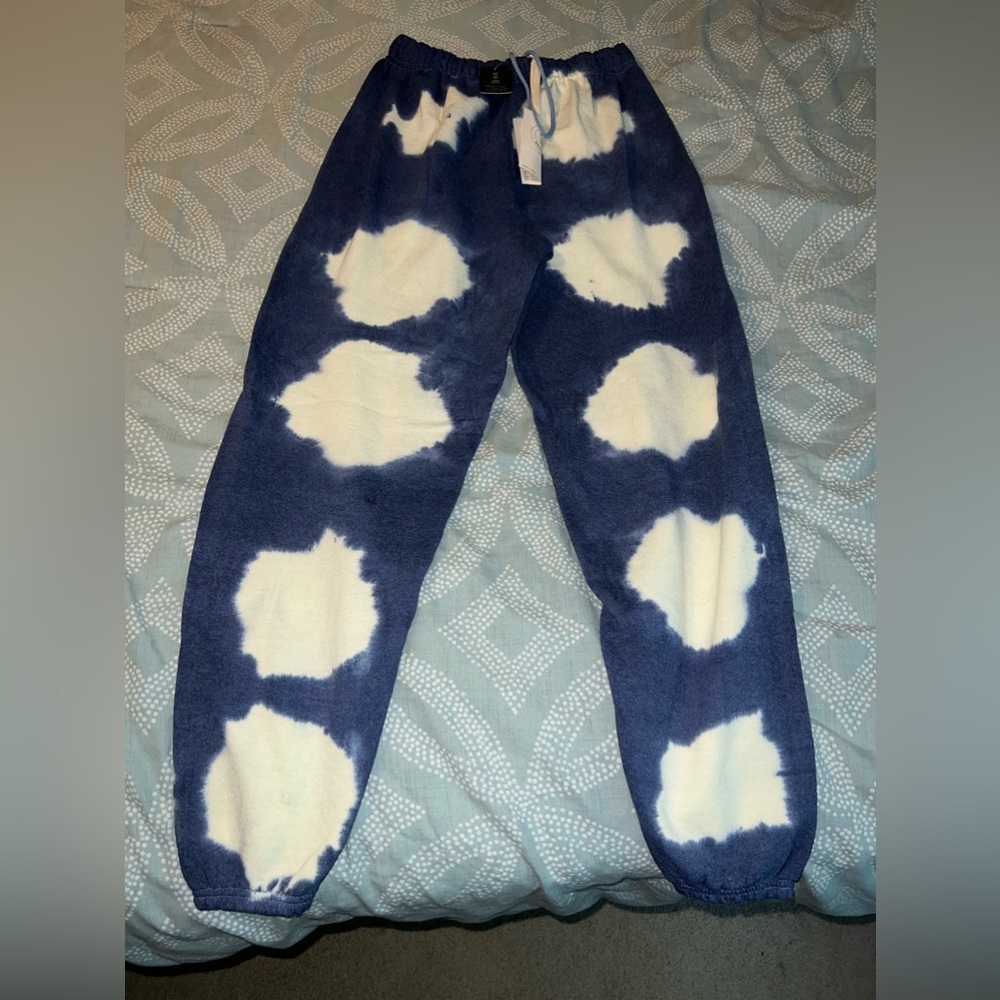 SWEATPANTS